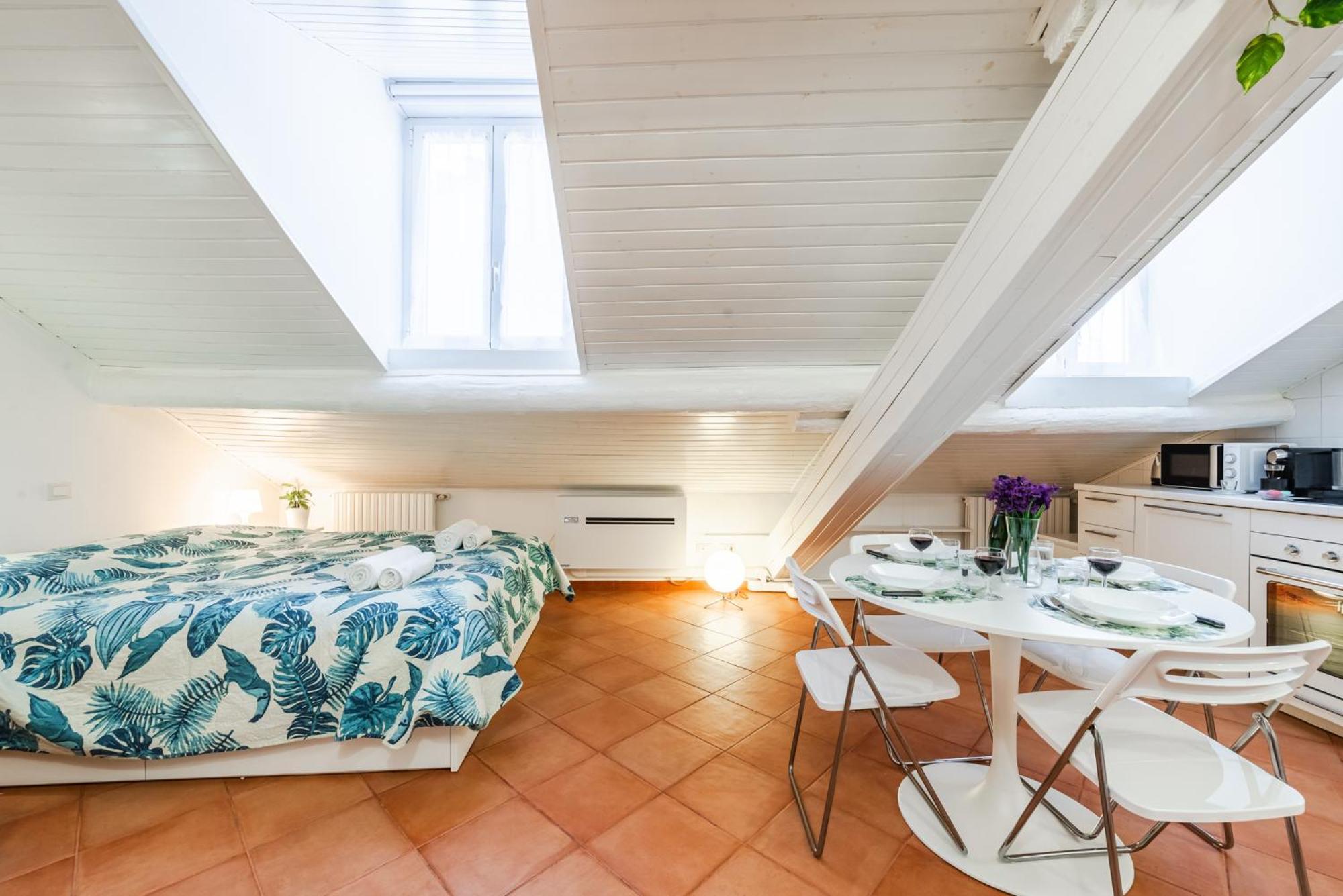 Apartamento The White Jungle - San Babila Attic Milán Exterior foto